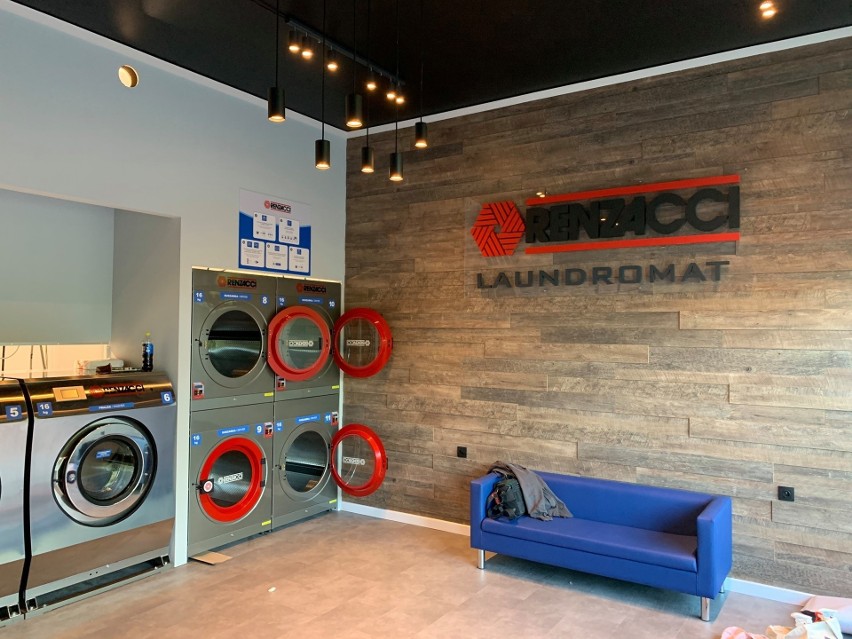 Nowa pralnia samoobsługowa w Szczecinie. Wygląda jak z amerykańskiego filmu [ZDJĘCIA]