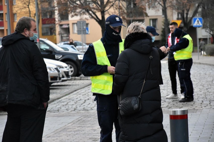 Nowe obostrzenia będą obowiązywały od 28 grudnia do 17...