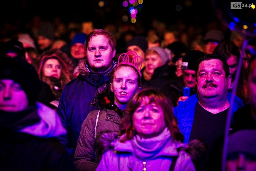 Tak się bawili szczecinianie na Sylwestrze na Jasnych Błoniach [ZDJĘCIA, WIDEO] 