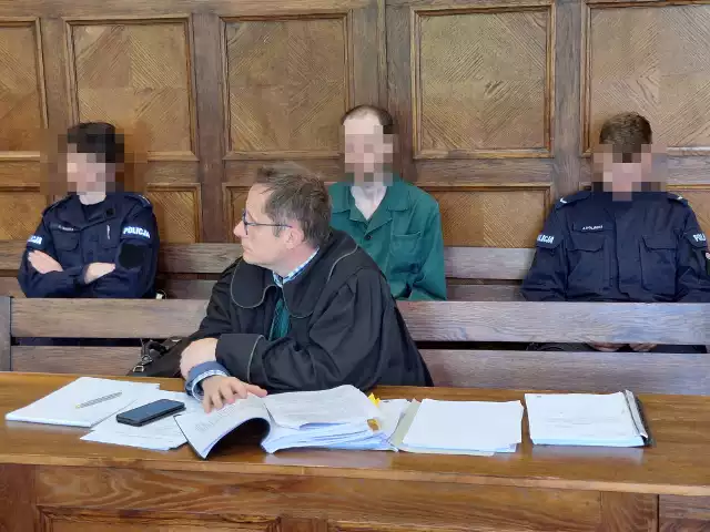 Proces w sprawie makabrycznej zbrodni w łódzkiej kamienicy zakończył się głosami stron we wtorek 7 maja w Sądzie Okręgowym w Łodzi.