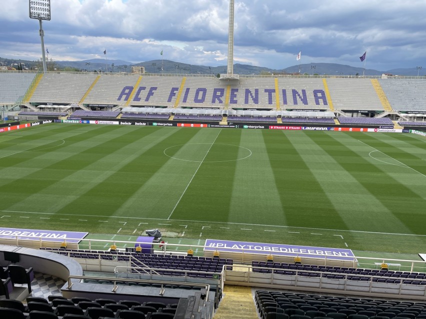 Stadion Fiorentiny to nie jest obiekt pierwszej świeżości