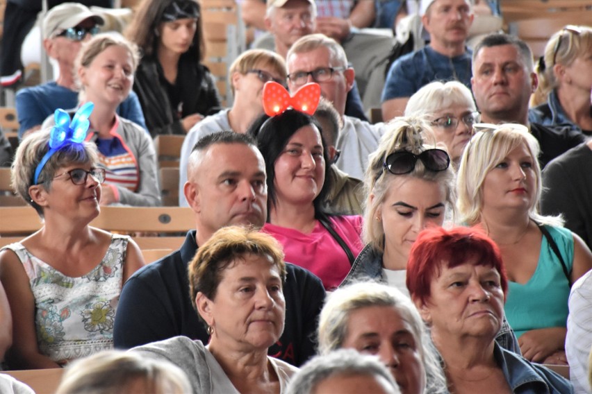 W piątkowy wieczór w koszalińskim amfiteatrze wystąpił Zenek...