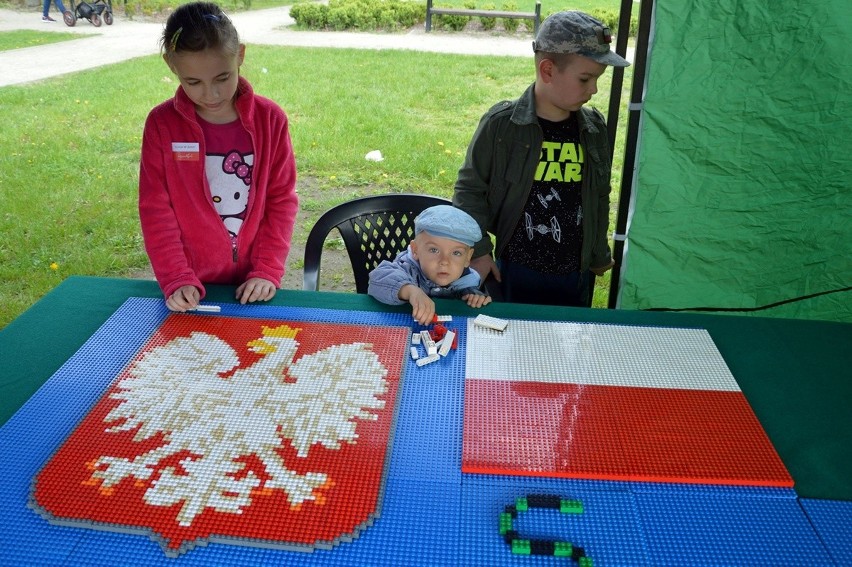 Zabawa w Parku 24, zbudowanym za unijne pieniądze