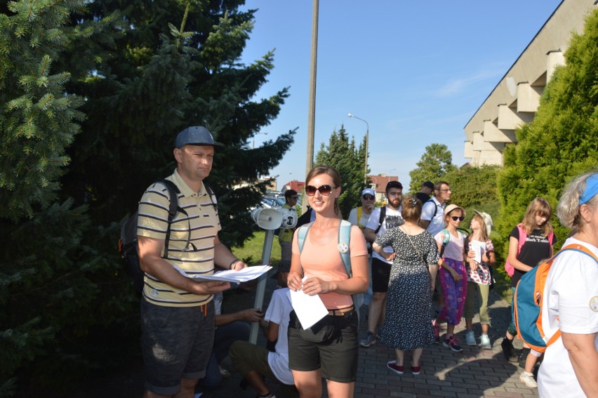 Opolski strumień pielgrzymki na Jasną Górę dotarł w poniedziałek do Kamienia Śląskiego