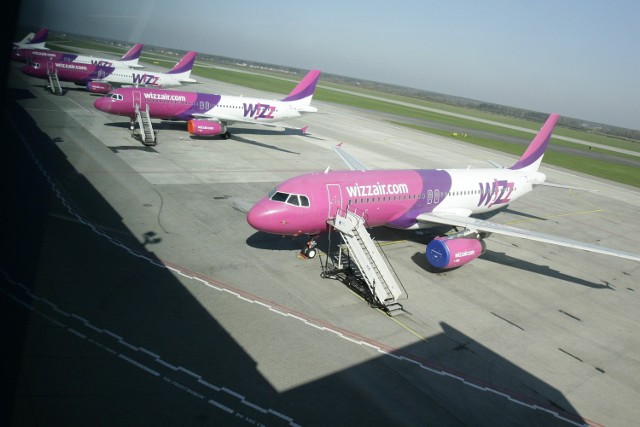 Wizz Air jest największą niskokosztową i niskotaryfową linią lotniczą w Europie Środkowo-Wschodniej, której flota składa się z 40samolotów typu Airbus A320, latających z 16 baz na ponad 270 trasach łączących 94 lokalizacje w 33 krajach