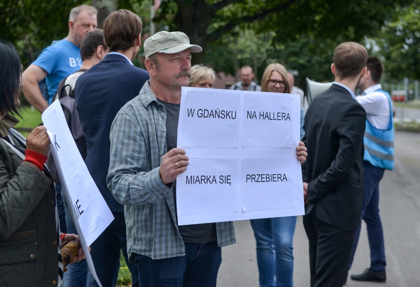 Mieszkańcy Gdańska protestowali przeciw opłatom za parkowanie 