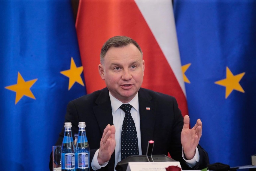 Także Andrzej Duda złożył już stosowny projekt, w którym...