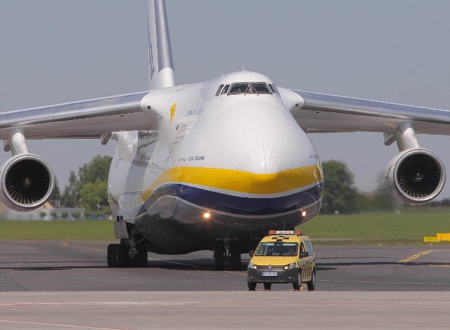 An-124 Rusłan na poznańskiej Ławicy