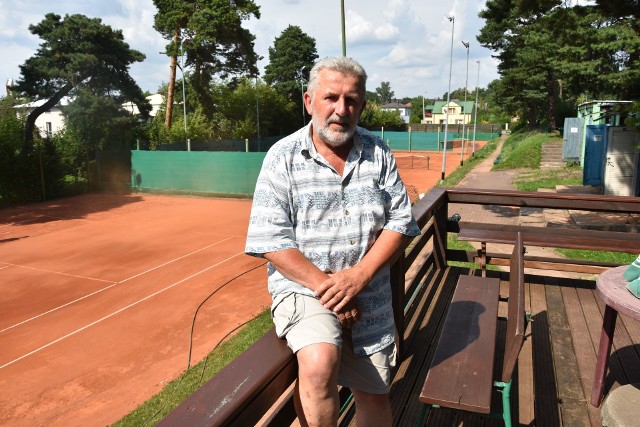 Prezes Starachowickiego Towarzystwa Tenisowego Tenis - Star, Wojciech Ćwikło, chce nawiązać do najlepszych tradycji tenisa.
