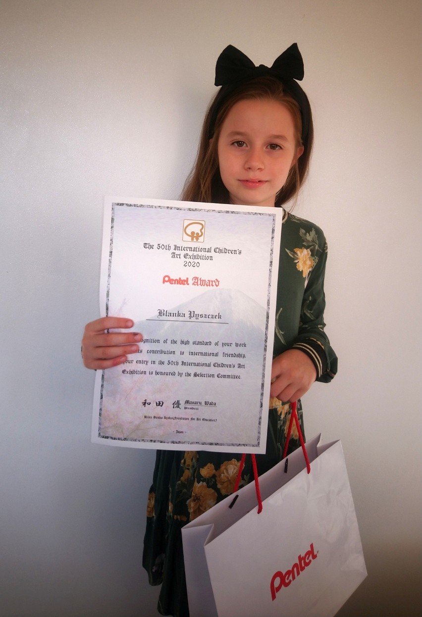 Nagrodę Pentela otrzymała Blanka Pyszczek, uczennica klasy...