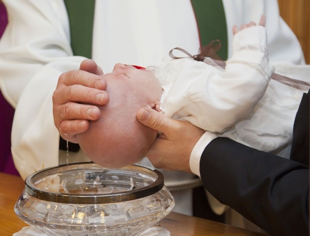Czy teraz trudniej będzie zostać rodzicami chrzestnymi?