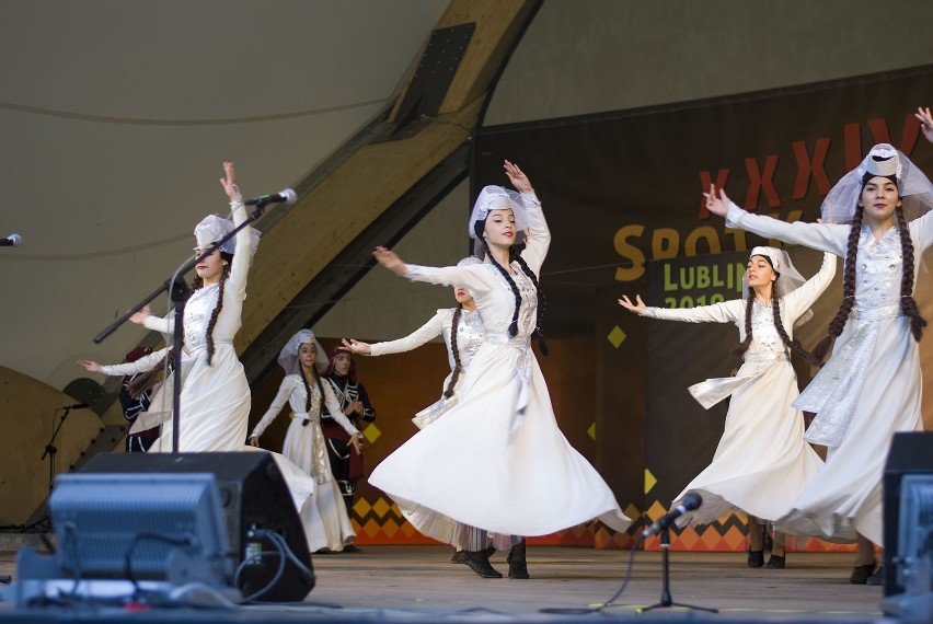 Międzynarodowe Spotkania Folklorystyczne 2019 w Lublinie. Na scenie tancerze m.in. z Gruzji. Zobacz zdjęcia!