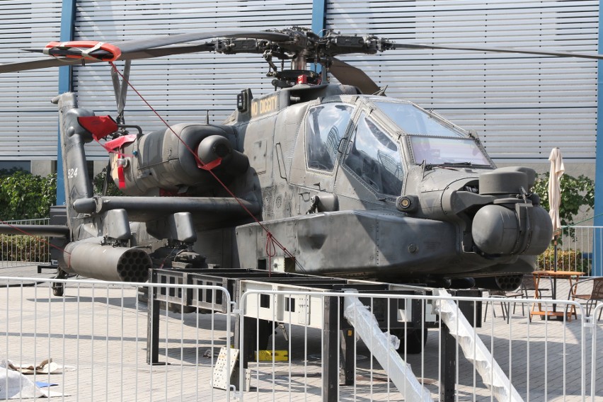 Kultowy Apache AH 64. Znany z wielu filmów i gier...