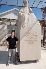 Toruński rzeźbiarz stworzył pomnik prymasa Augusta Hlonda. Monument zostanie odsłonięty w Katowicach 
