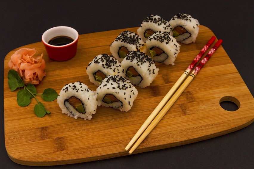 DajTo Sushi Kuchnia Japońska...
