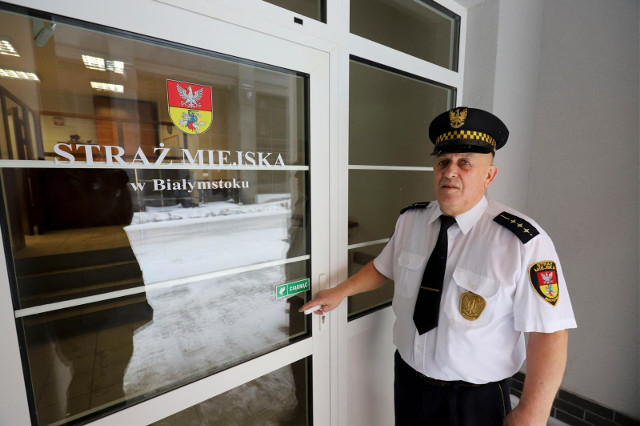 Już nie ma ich przy Suraskiej. Strażnicy właśnie się przenieśli na Nowy Świat