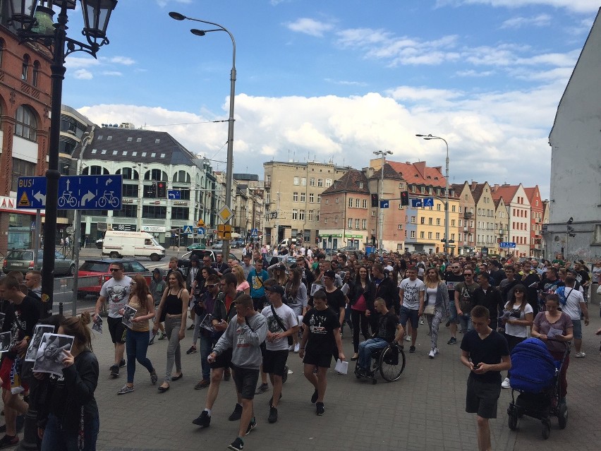 Śmierć Igora. Uczestnicy marszu poszli pod komisariat na Trzemeskiej