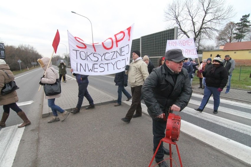 Protest przeciwko budowie fabryki silników Lufthansy pod...