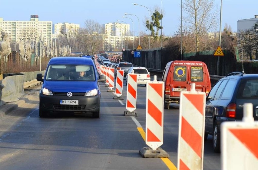 Trasa katowicka. Kierowcy szukają najlepszych dla siebie...