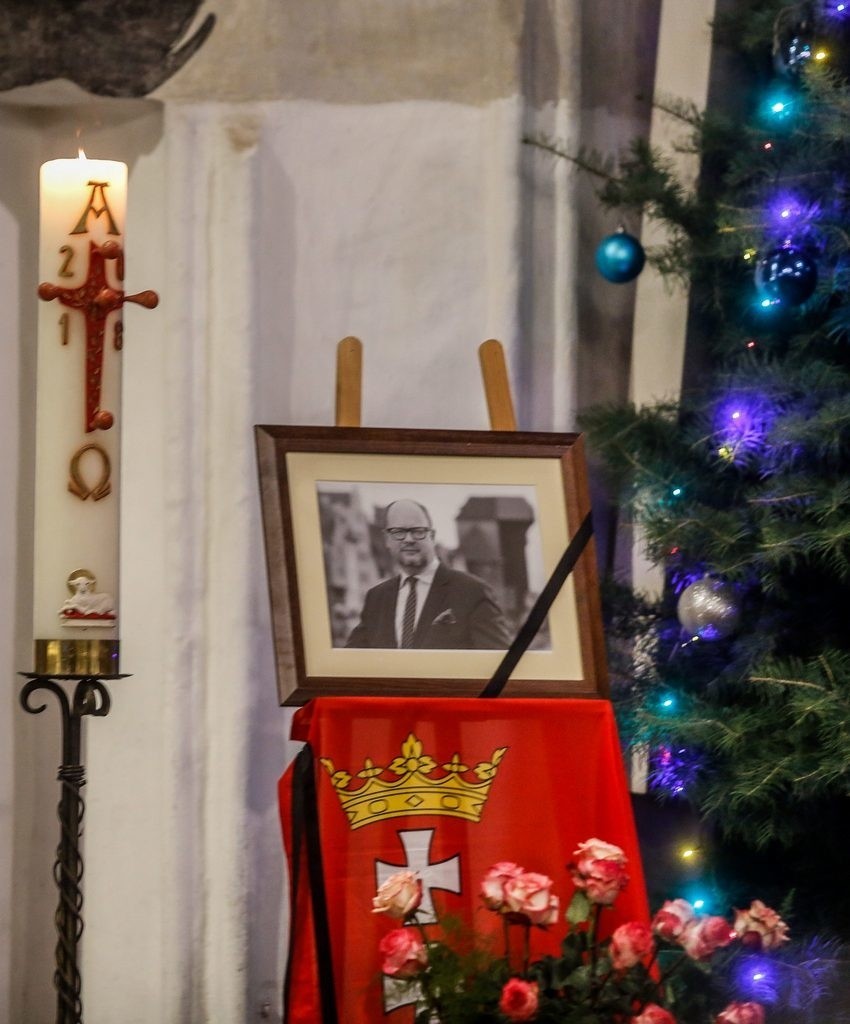 W całej Polsce odbędą się msze w intencji Pawła Adamowicza, tragicznie zmarłego prezydenta Gdańska