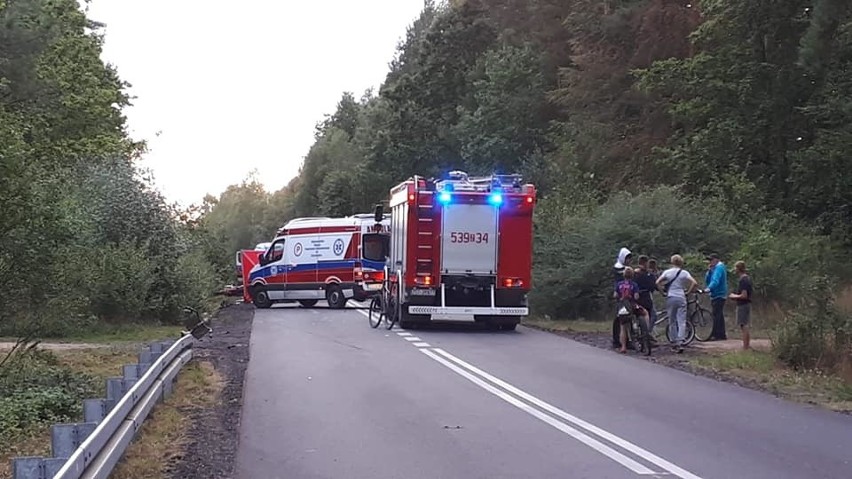 Śmiertelne uderzenie yamahy w rower. Motocyklista i rowerzysta nie żyją 