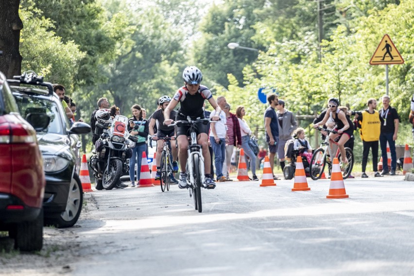 Tomasz Marcinek z Raciborza wygrał zawody Triathlon Kiekrz...