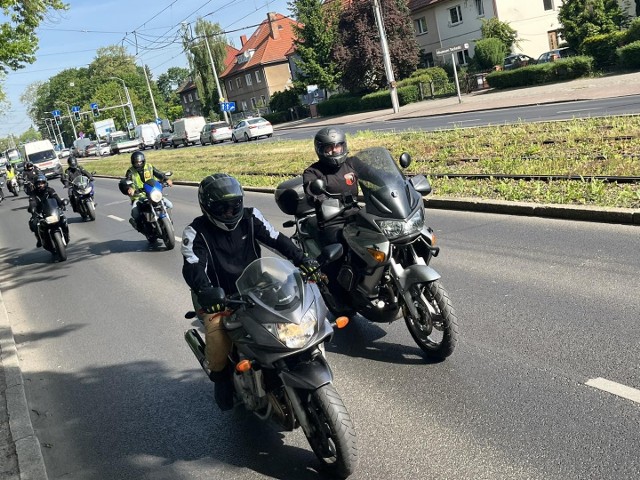 Pierwszego dnia motocykliści zamierzają odwiedzić dzisiaj groby żołnierzy, którzy spoczywają na cmentarzach w Szczecinie i Stargardzie
