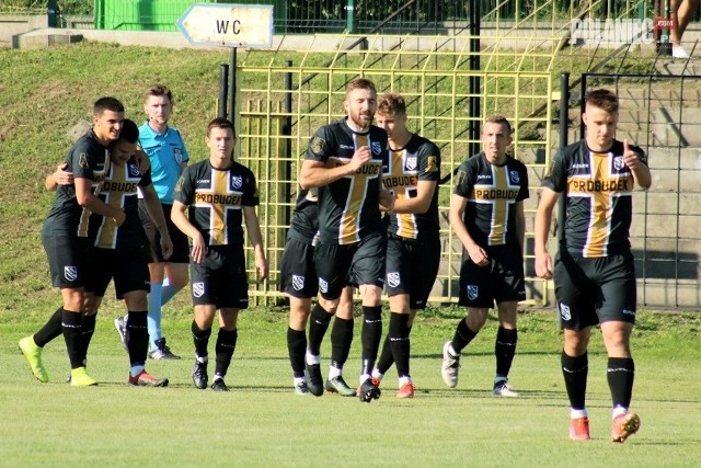 ŁKS Probudex Łagów świetnie radzi sobie na wyjazdach. Z Czarnymi Połaniec wygrał 2:0.