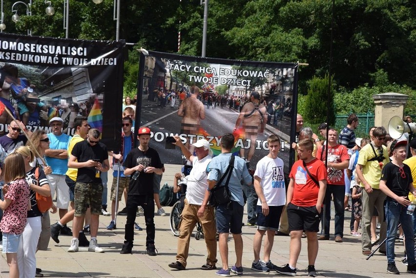 I Marsz Równości w Częstochowie. Były próby jego...