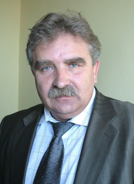 Jednym z bezwzględnych warunków, które musiał spełniać projekt, to zakończenie jego realizacji przed 31 stycznia 2009 roku - tłumaczy Andrzej Piotrowski, dyrektor szydłowieckiego ośrodka zdrowia.