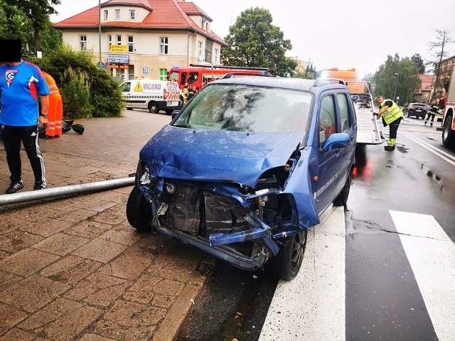 Wypadek na skrzyżowaniu ul. Piłsudskiego i Traugutta w Koszalinie