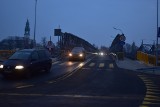 Most tymczasowy w Krośnie Odrzańskim otwarty. Ruszyły prace związane z podniesieniem zabytkowego mostu