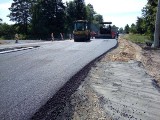 Za miesiąc zakończy się remont drogi koło Pabianic. Jak postępują prace?
