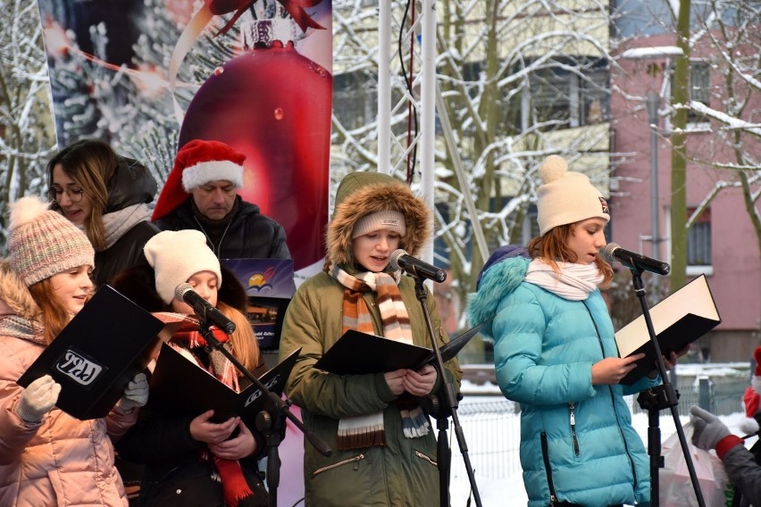 Jarmark Bożonarodzeniowy w Policach. Czas dla najmłodszych i dorosłych [ZDJĘCIA]