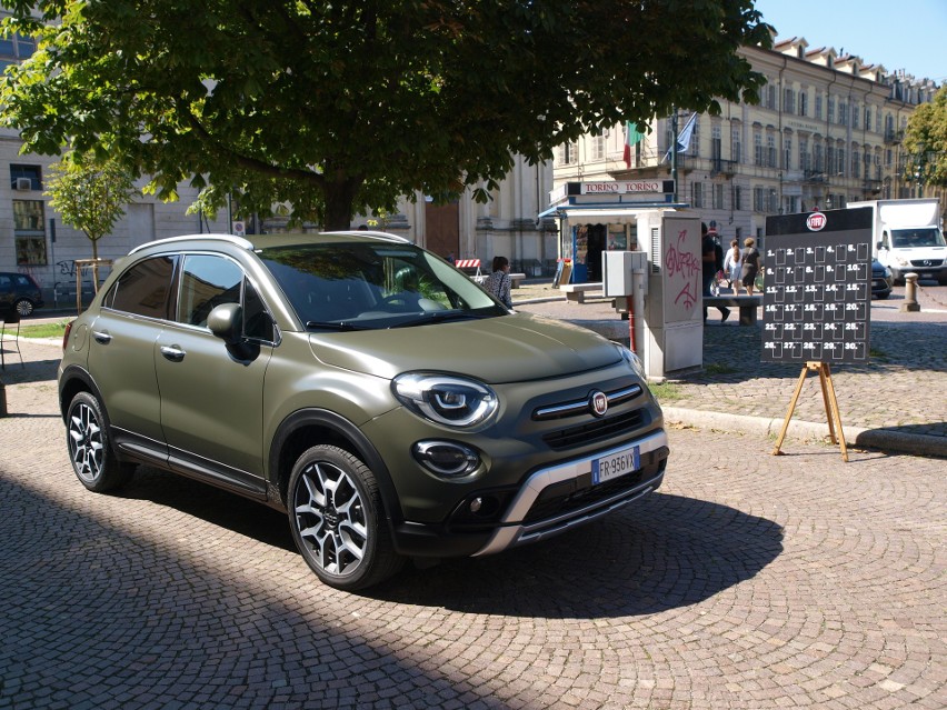 Nowe silniki, nowe wersje i więcej w standardzie. Fiat 500X...