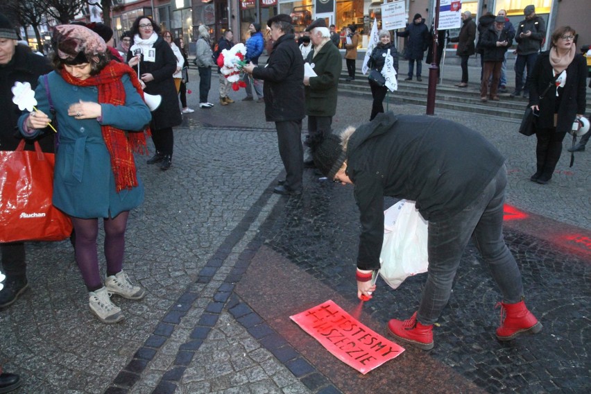 Kobiety zablokowały ul. Kazimierza Wielkiego na 10 minut....