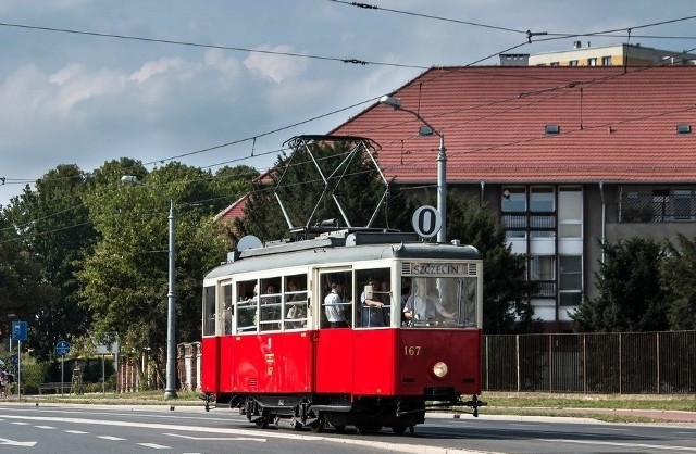 Zabytkowy szczeciński tramwaj wozi mieszkańców i turystów