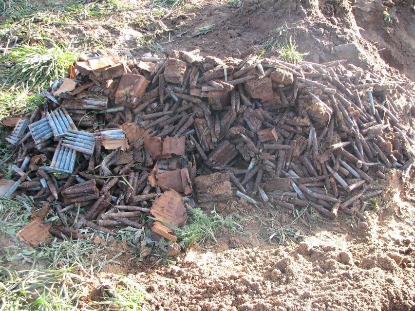 Niebezpieczne znalezisko na budowie kanalizacji.