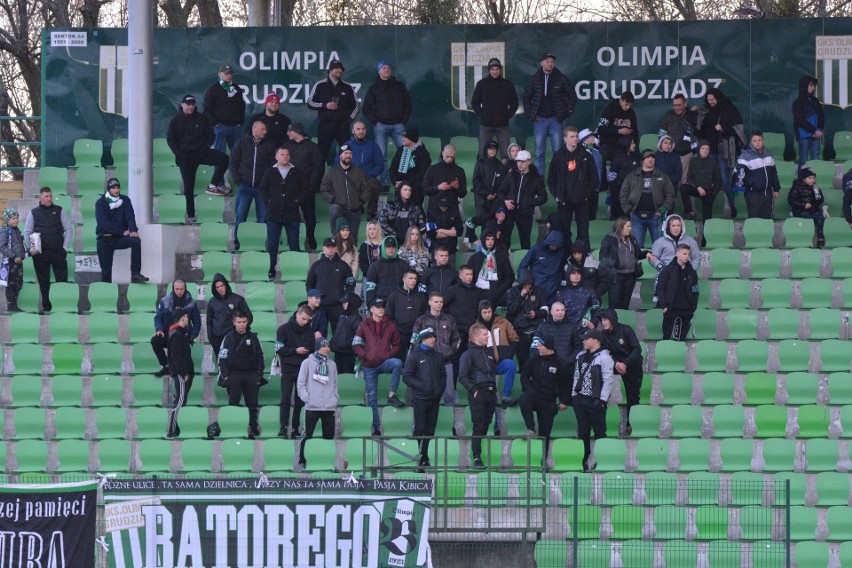 Kibice na meczu Olimpia Grudziądz - Unia Janikowo (4:1). Zobacz zdjęcia!