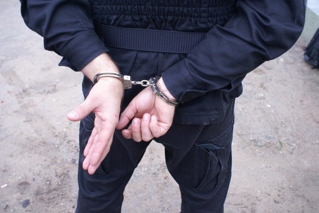Za napad z nożem grozi 30-letniemu białostoczaninowi nawet do 12 lat więzienia