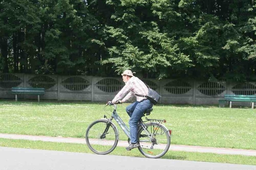 Deska? Rolki? Kąpiel? Dolina 3 Stawów w Katowicach na Lato...