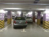 Jak oni parkują? Parking pod Millenium Hall