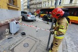 Wypadek na ul. Komuny Paryskiej we Wrocławiu. Jedno z aut wpadło na chodnik [ZDJĘCIA]