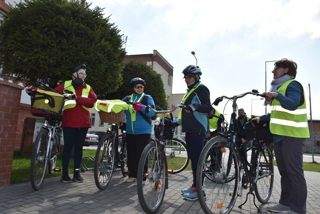 Około 40 km przejechali rowerami unisławianie -uczestnicy pierwszej w tym roku wycieczki rowerowej z