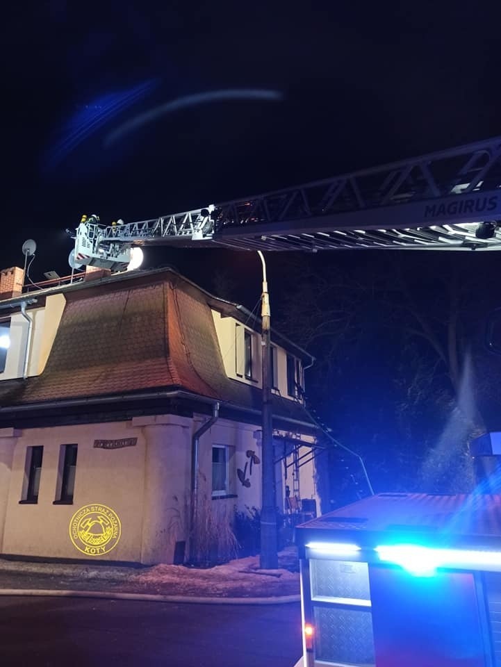 Pożar domu w Krupskim Młynie. Siedem osób zostało...