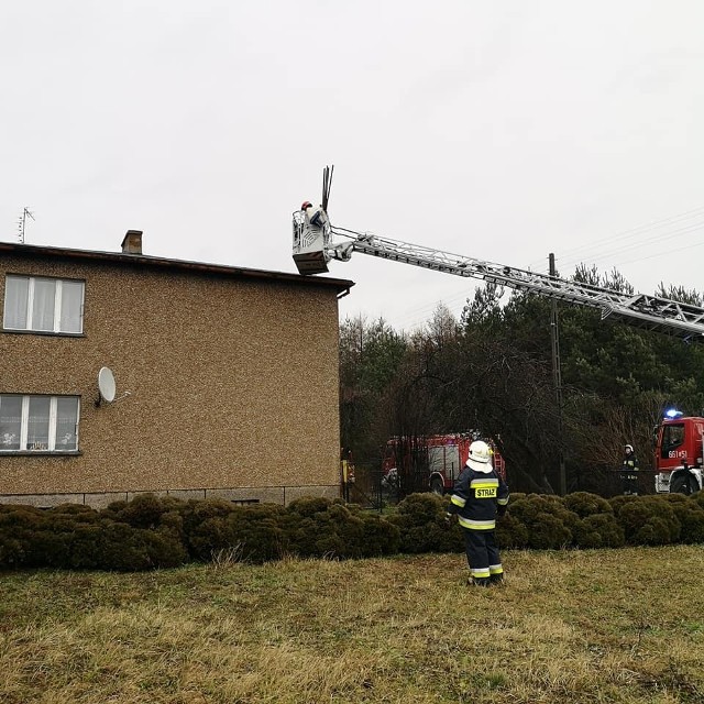 W Gogołowej wiatr uszkodził niewielką część dachu domu jednorodzinnego