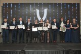 Przyznano Kozły Biznesu 2022. Prestiżowe nagrody trafiły do wyjątkowych ludzi i instytucji z gminy oraz powiatu Kędzierzyn-Koźle