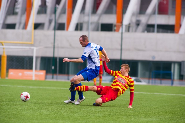 2017-03-12 bialystok jagiellonia ruch wysokie mazowieckie iii liga pilka nozna  fot. wojciech wojtkielewicz kurier poranny / gazeta wspoczesna polska press