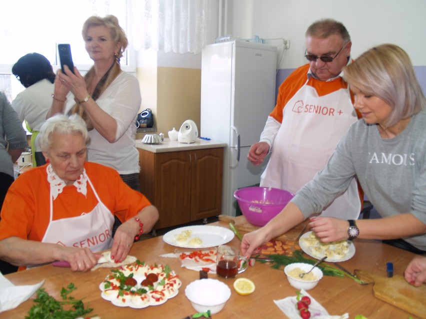 W Lipiance pyszności gotowały koła gospodyń wiejskich i kluby seniora [ZDJĘCIA]