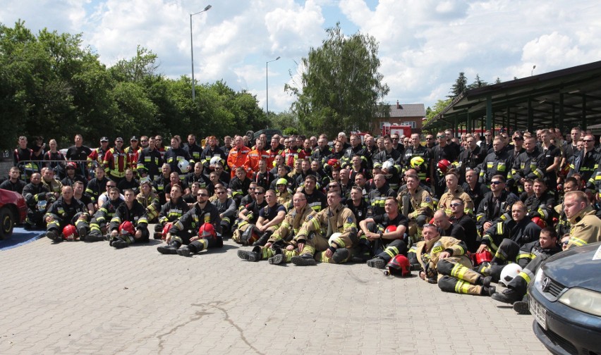 Warsztaty Rescue Days 2018 w Skaryszewie. Strażacy szkolili się ratowaniu ofiar wypadków drogowych. Widowiskowe akcje można było oglądać
